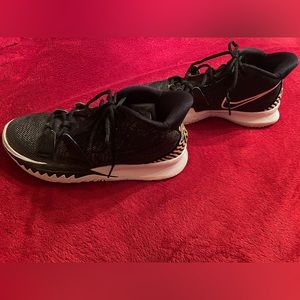 Nike Kyrie 7 “Ripple Effect” Sneakers Men’s Size 8.5